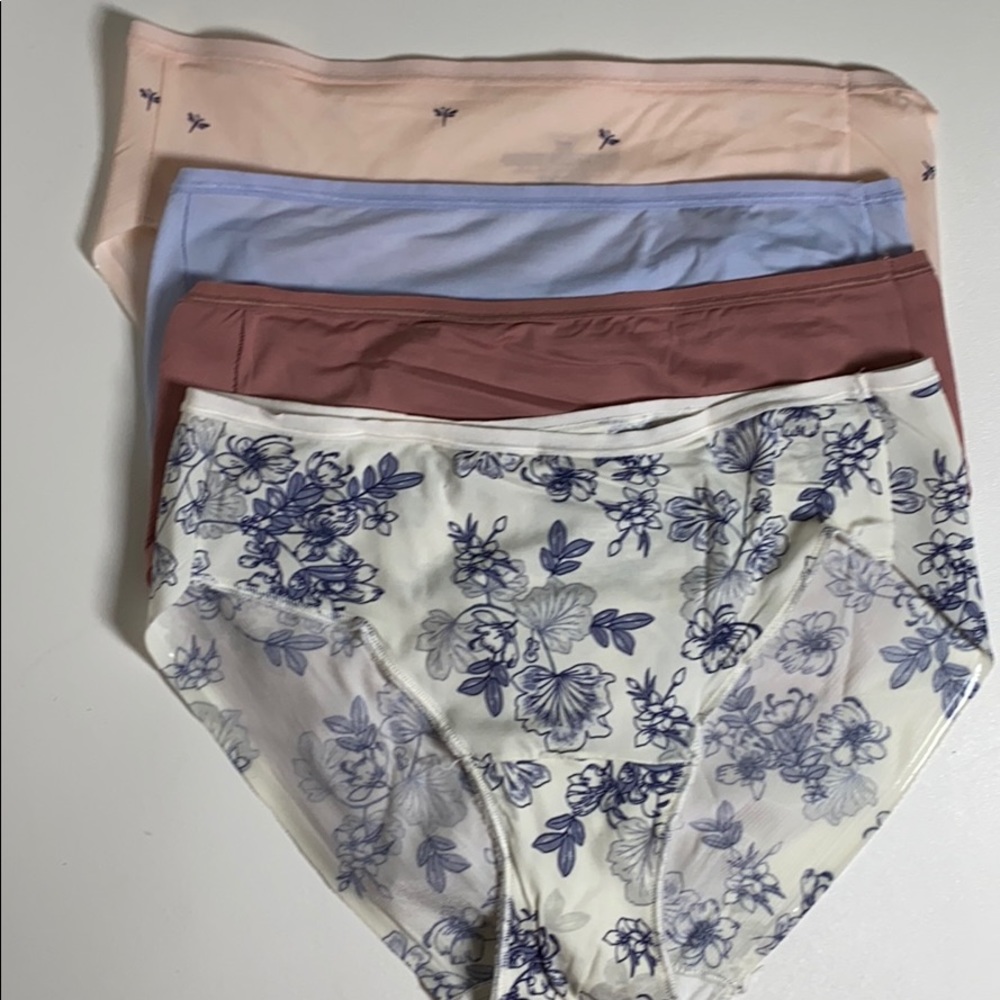 Soma Vanishing Edge microfiber hipster panties LG
